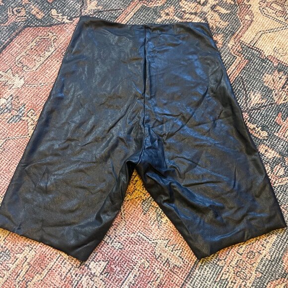 Commando Faux Leather Bike Shorts Sz L - Picture 3 of 4